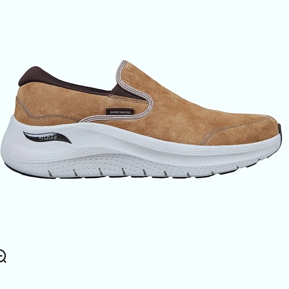 Skechers Arch Fit 2.0 Engrain Lt. Brown Suede - Men's size 7